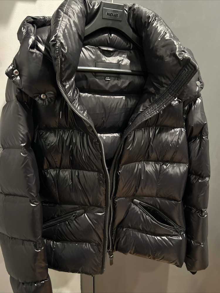 Mackage Madalyn Puffer Coat in XL Size