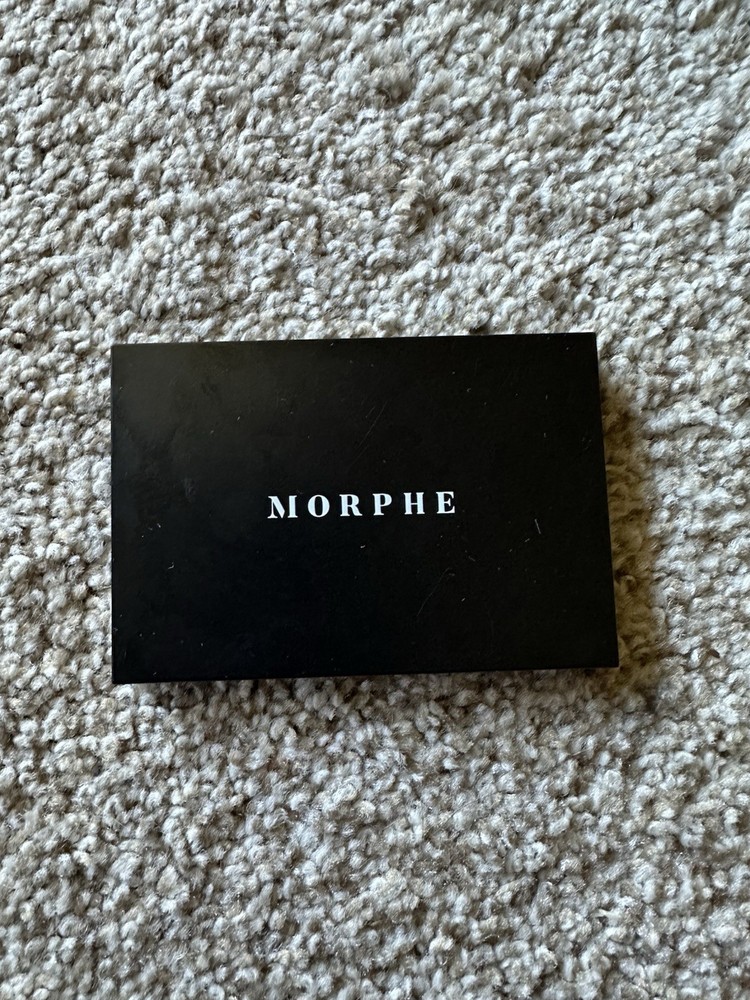 brand new morphe eyeshadow palette