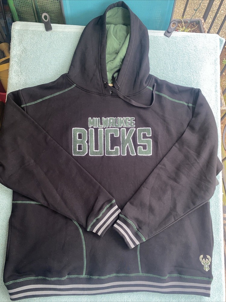 Milwaukee Bucks Stadium Essential Hoodie Mens 3XL Embroidered Fleece Lined NWT