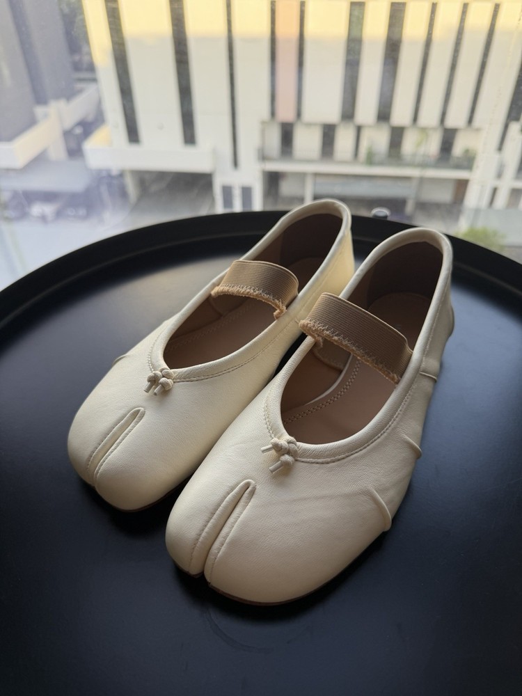 Maison Margiela Tabi Flat Ballerinas – White, Size 39 ,25.5cm