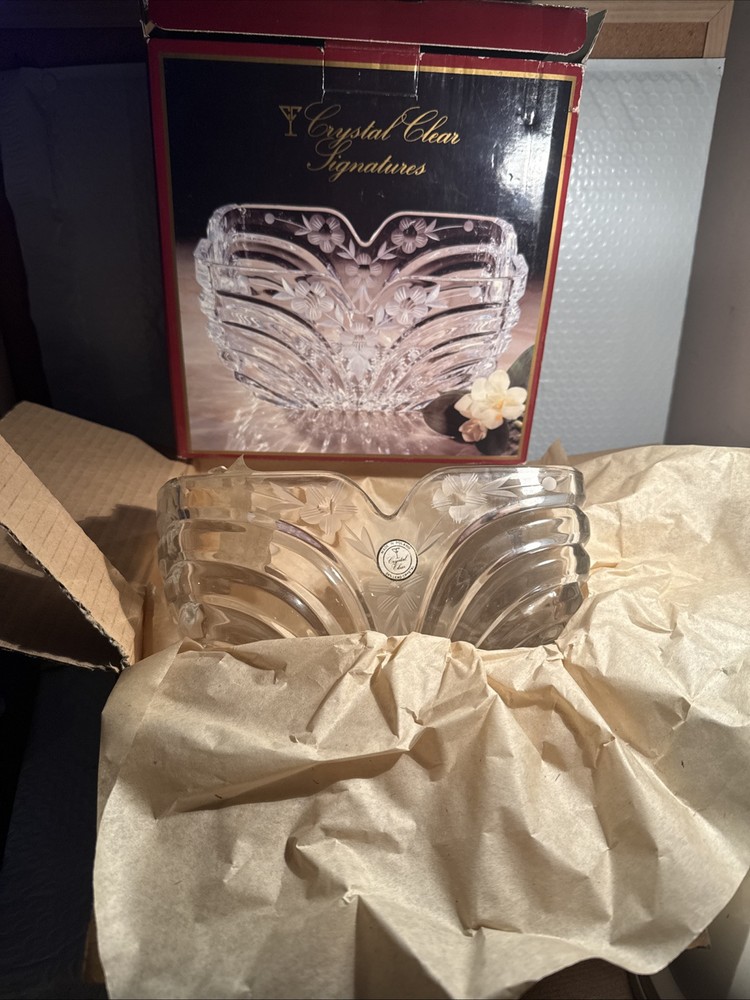 Vtg Crystal Clear Signatures windsor 8.5” Candy Bowl 24% Lead Crystal Poland