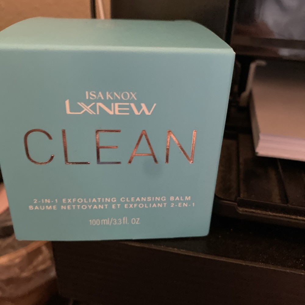 AVON Isa Knox LXNEW Clean 2-In-1 Exfoliating Cleansing Balm 3.3 oz New
