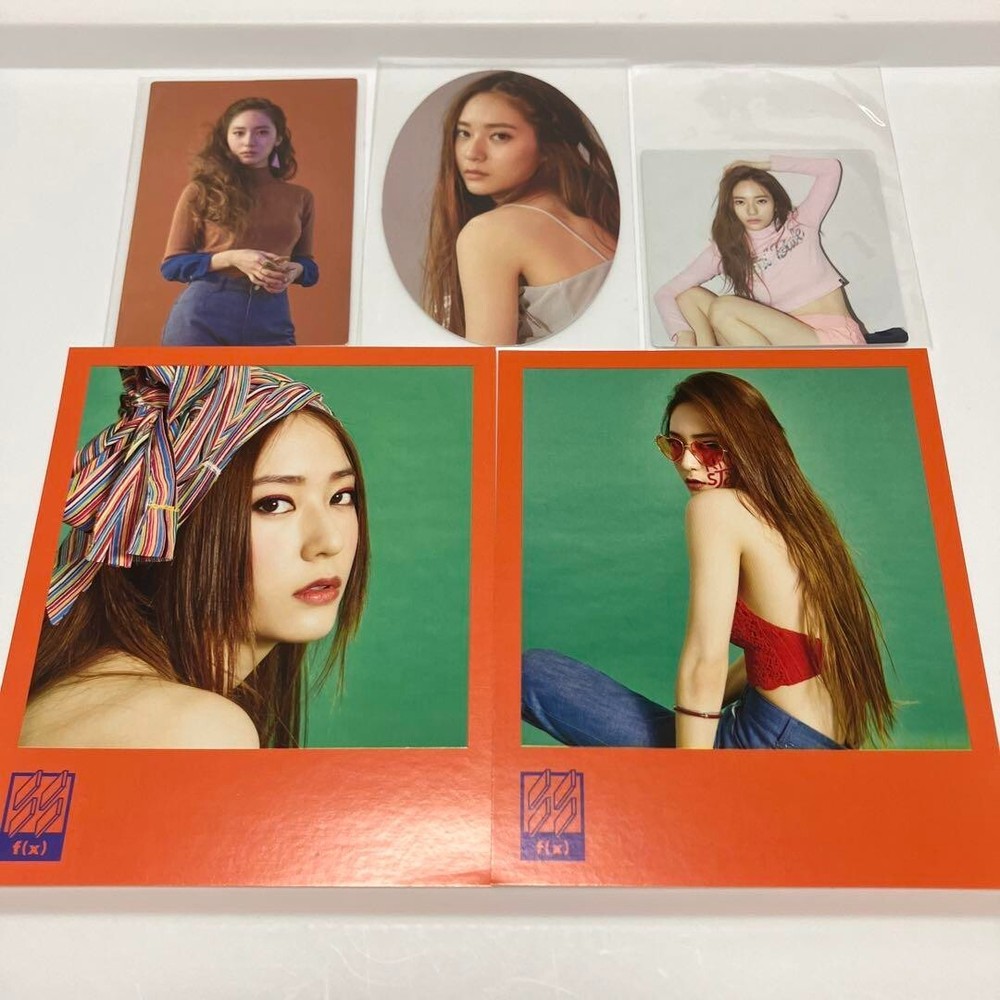 f(x) 4walls Crystal Sticker Trading Card Official Merchandise Polaroid