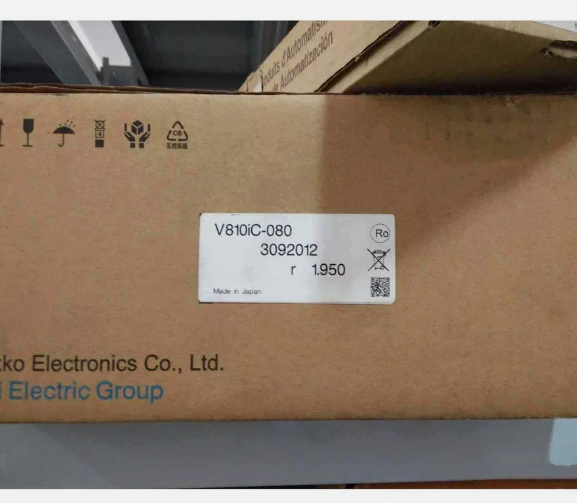 V810iC-080 1pcs Brand New Fuji Touch Screen Panel  V810iC-080
