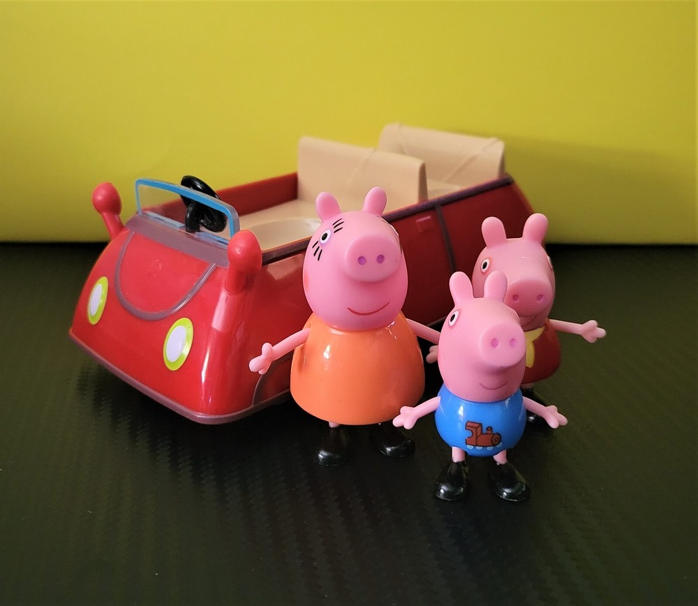 Peppa Pig Little Red Car with 3 Figures