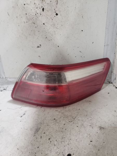 Passenger Tail Light Quarter Panel Mounted Fits 07-09 CAMRY 689517
