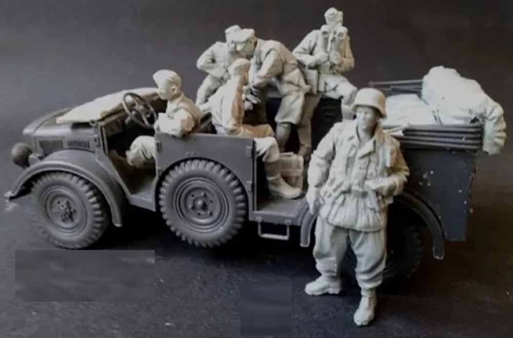 1/35 Resin Figure Model Kit Six German Crew Soldiers WW2 War Army Unpainted