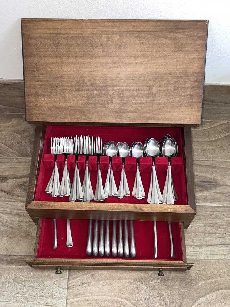 International NORTHFORD Pewter Flatware 45  Pieces Set & Wooden Case 12
