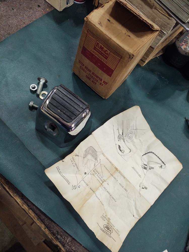 NOS 63 64 Ford Fairlane MERCURY Meteor Station Wagon Accessory Rear Bumper Step