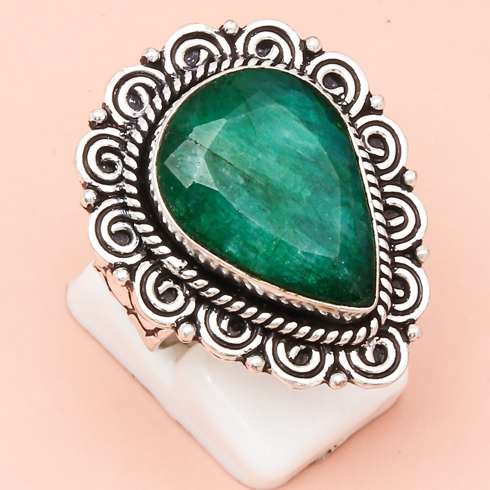 Emerald Quartz Gemstone Handmade Silver Jewelry Size 8