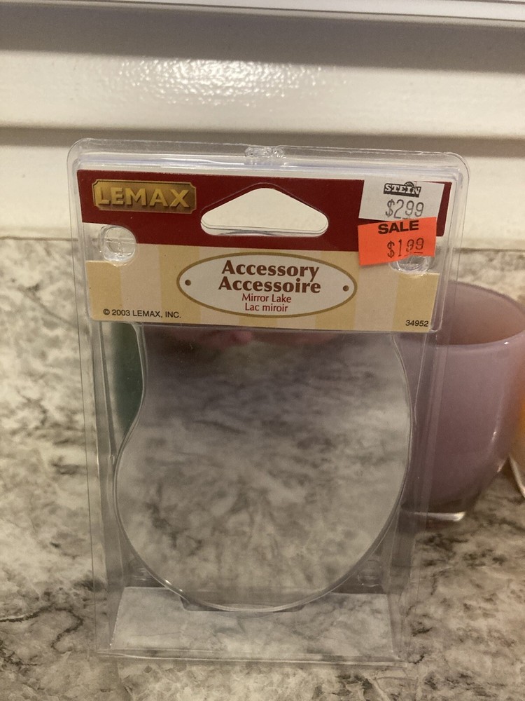 Lemax Mirror Lake Skating Pond Christmas Village Display 6x3 Inches