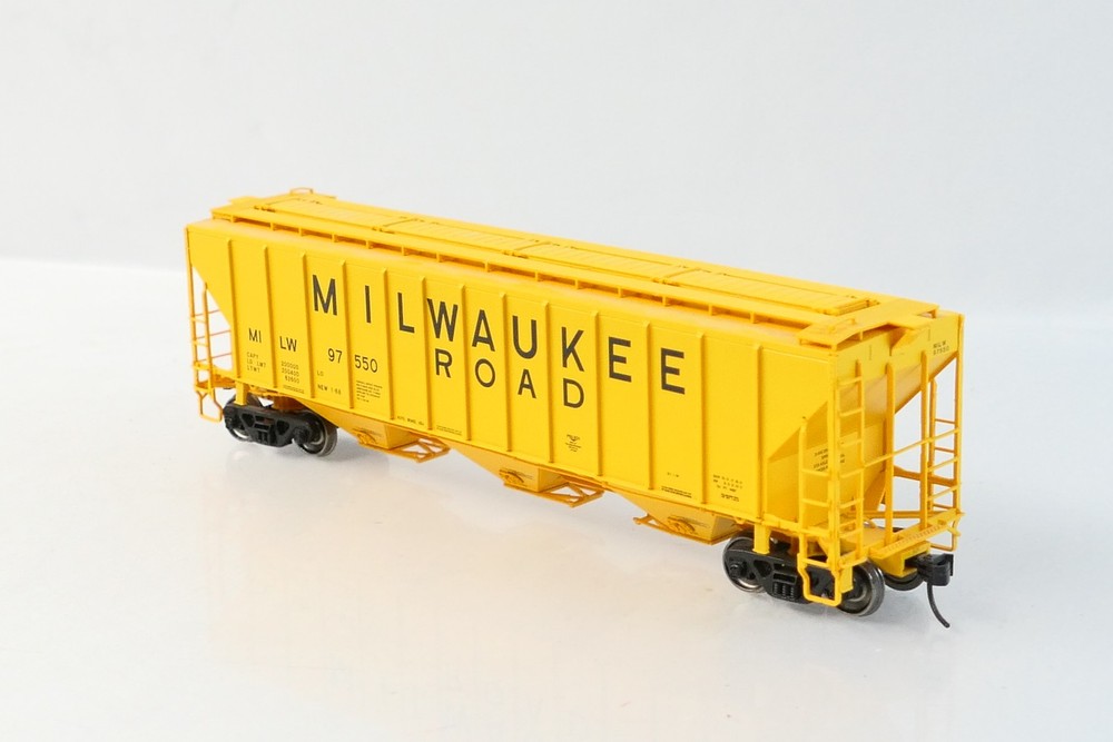 🚂 Walthers 31664 HO Milwaukee Road 97550 Proto 2000 series 4427  Hopper 🚂
