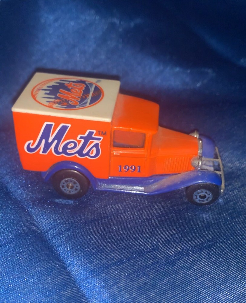 1991 Matchbox MLB Team Collectible New York Mets Delivery Truck MLB-91-21