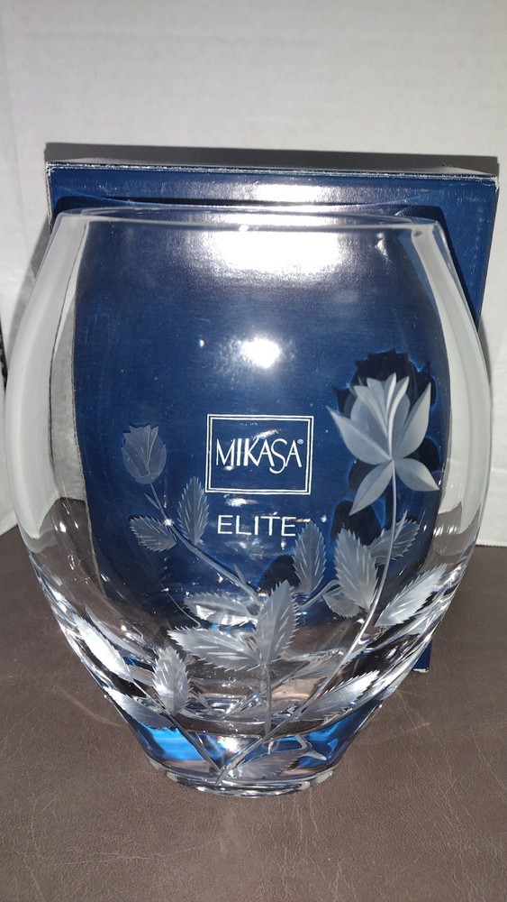 MIKASA Crystal Classic Rose 8.5 Inch Moon Vase for Elegant Decor