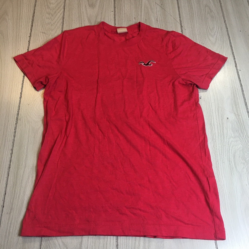 Hollister T-Shirt Medium Red Short Sleeves Round Neck Casual Lightweight Mens
