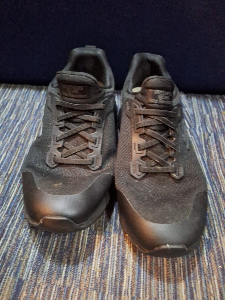 Mens Skechers Work Shoes Slip Resistance  Size 9