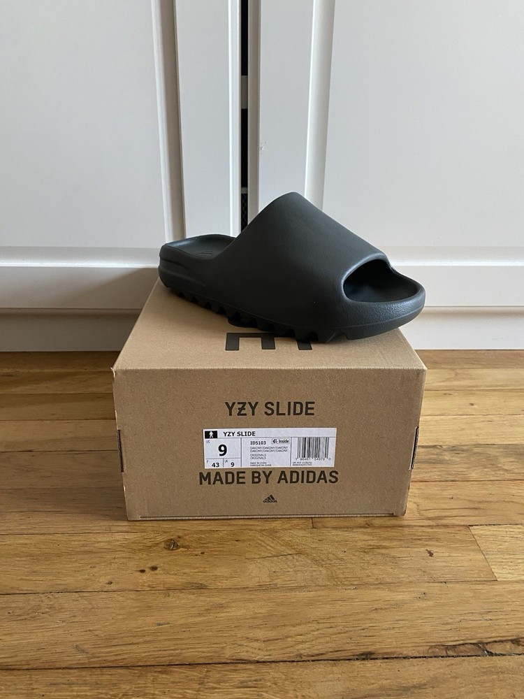 Size 9 - Adidas Yeezy Slide Dark Onyx  (100% AUTHENTIC FAST | FREE SHIPPING)