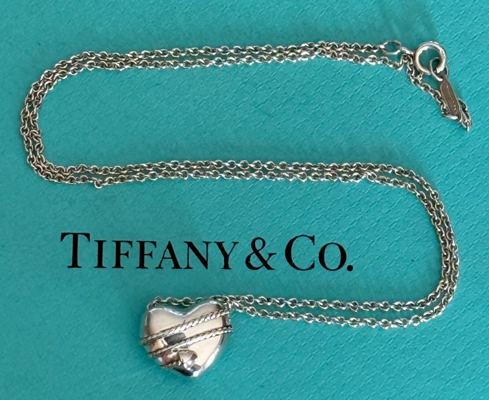Tiffany & Co  Heart & Arrow Pendant  Cupid Necklace 16