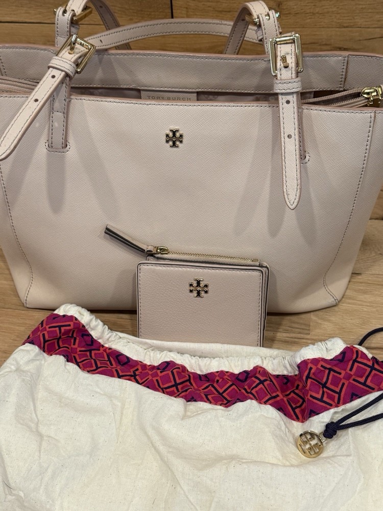 Tory Burch Saffiano Tote Light Pink Shoulder Bag And Wallet