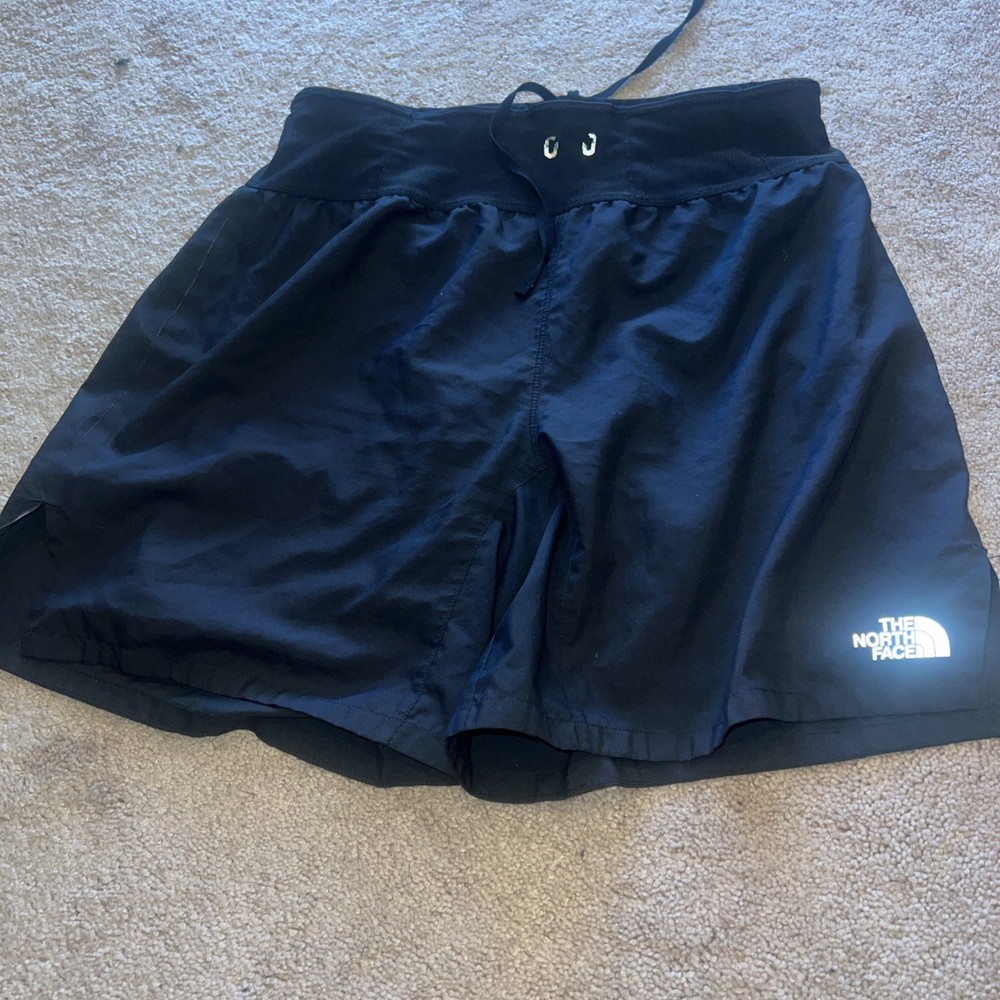 The North Face Shorts Mens Small Black Athletic Running Outdoor Slit Sides Lined