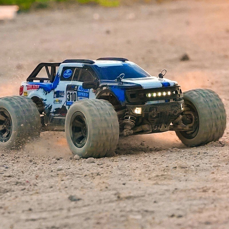 1/18 2.4G Remote Control Vehicle 28km/h High Speed 4WD Off-road Electric