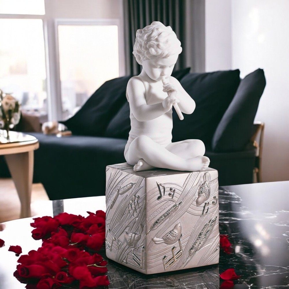 Lladró Creating Figurine 01018283 New in Original Box Timeless Collectible