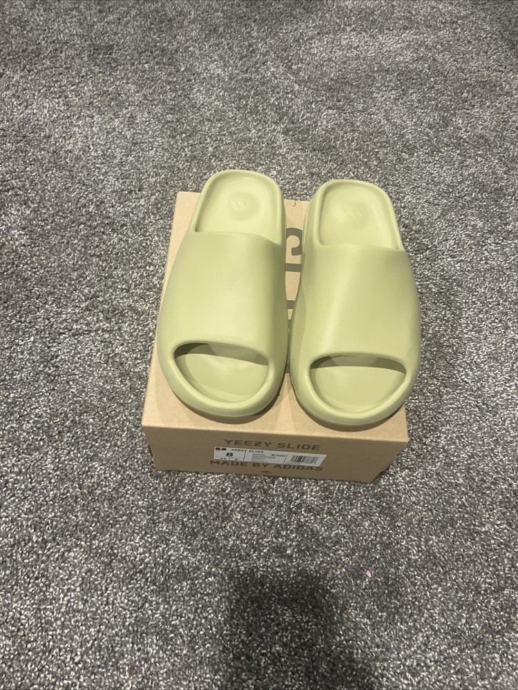 Adidas Yeezy Slide Resin Green GZ5551 Men's Size 8 *Fast Shipping *