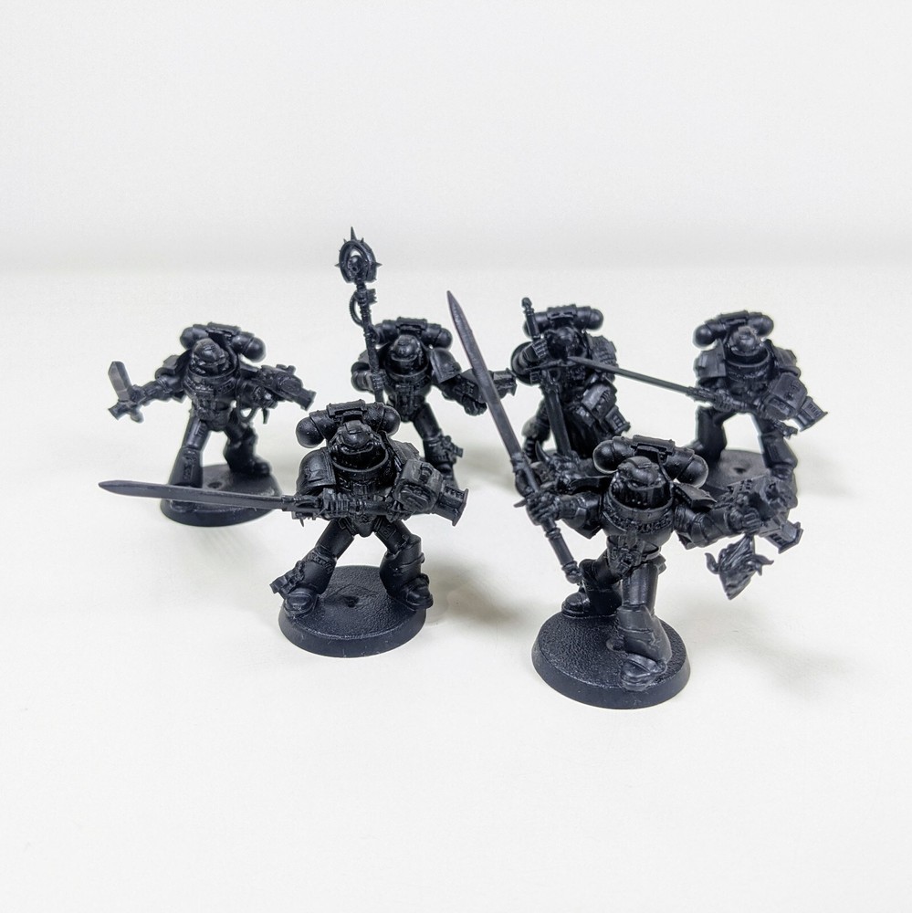 6 Space Marine Plastic Miniatures Warhammer 40K, 40000