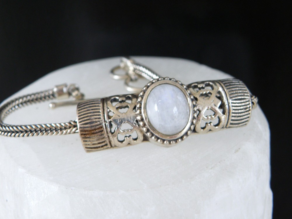 Vintage Sterling Silver 925 Natural Rainbow Moonstone Byzantine Bracelet 7.5”