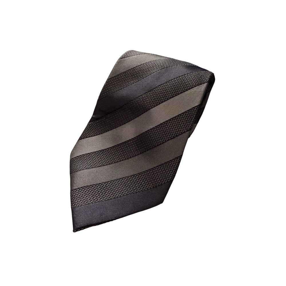 Gucci 100% Silk Tie Grey Diagonal Textured Striped Made in Italy Luxury Preppy