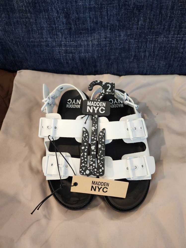 Madden NYC White Sandals Size 2 Women's Comfortable Casual