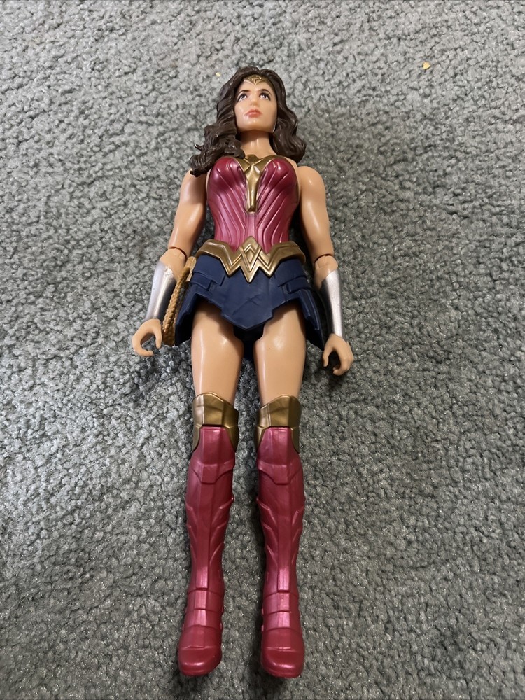 Mattel DC Comics Wonder Woman Action Figure 11