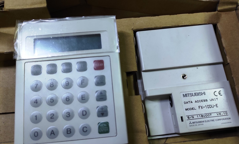 New Mitsubishi FX-10DU-E Programming Controller (Original Part)