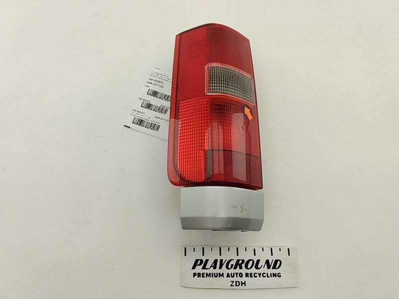 VOLVO V70 XC Driver Left Rear Lower Tail Light Assembly Fits 1998 1999 2000