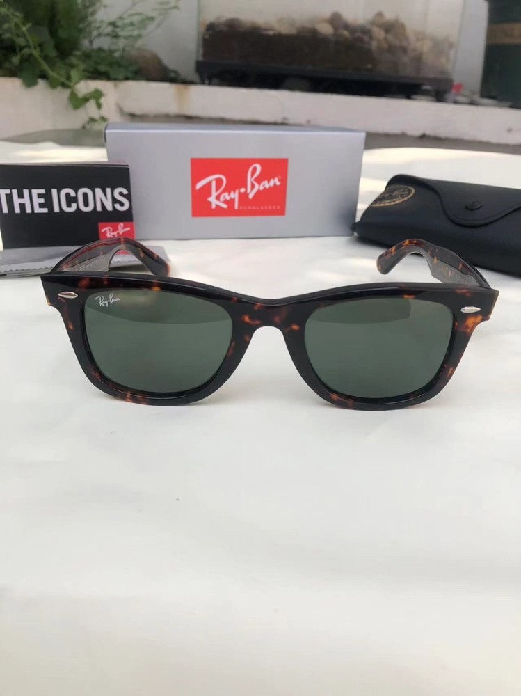 Ray-Ban RB2140 Original Wayfarer Classic Tortoise Frame Green Lens 50mm Unisex