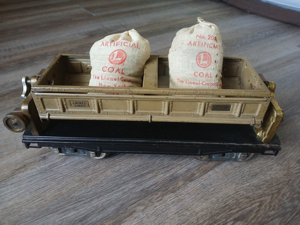 Lionel Prewar 218 Dump Car in Original Condition