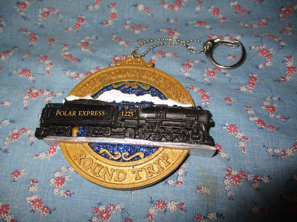 Polar Express 2004 Christmas Film Keyring Ornament Round Trip