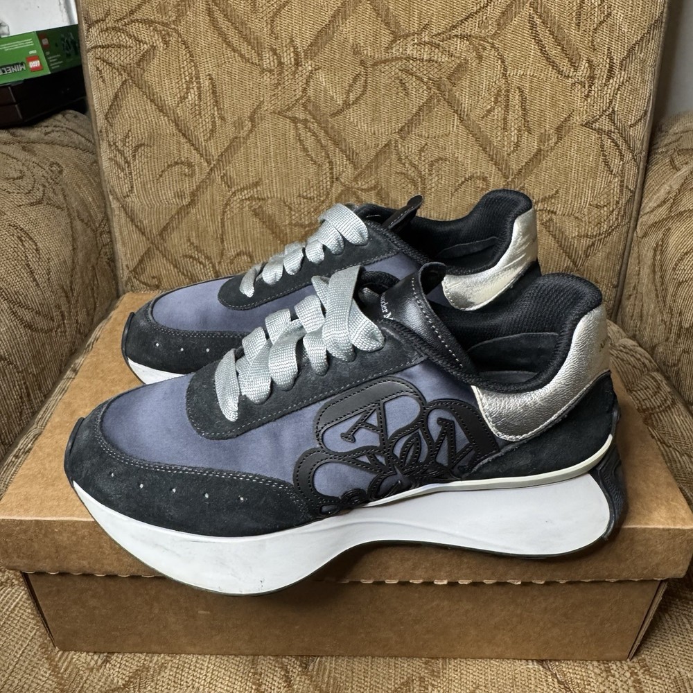 Alexander McQueen Women’s Sprint Runner Sneaker 'Black/White' Size 37