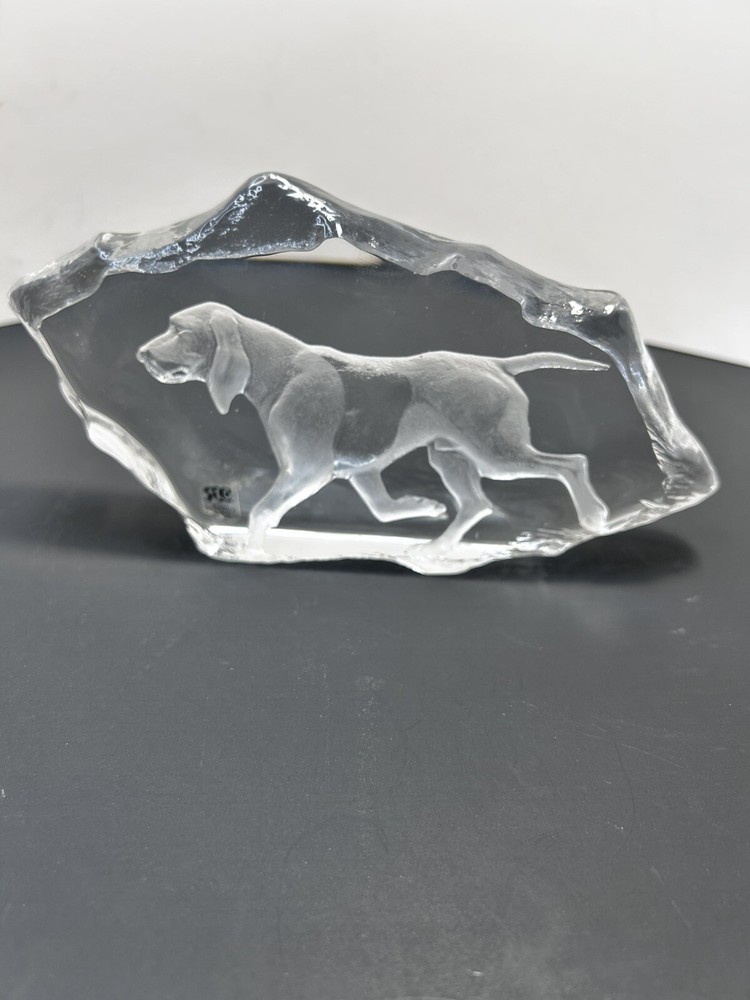 Rare Mats Jonasson Crystal Paperweight  Hunting Dog Engraved Artist Signed