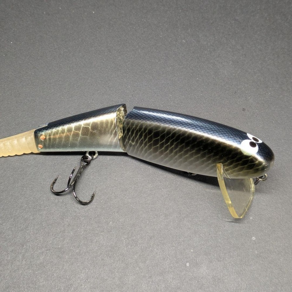JACKALL Flat Bone Clicker Jr. Crankbait Lure - Used, Damaged Fin