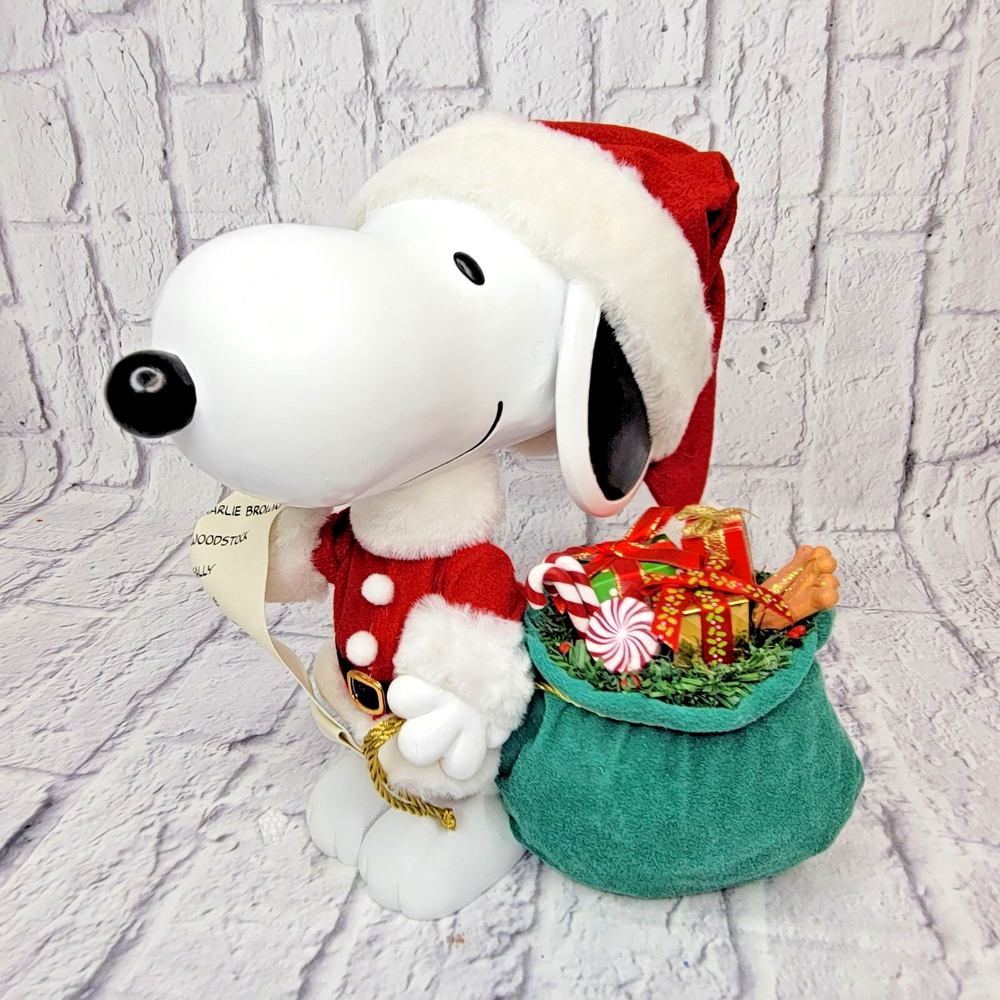 Department 56 Peanuts Snoopy Christmas Beagle Figurine 10 Inch 2021 New in Box