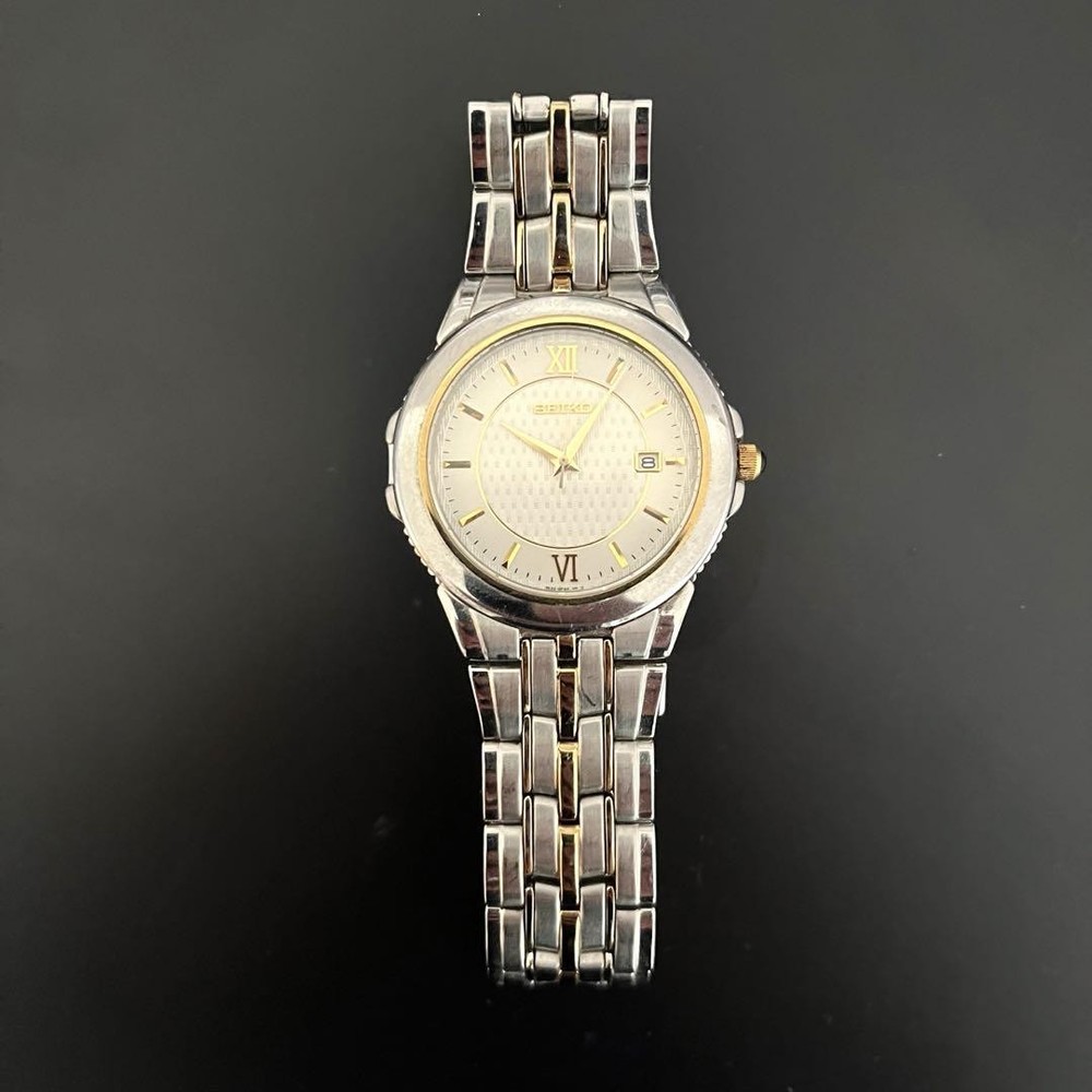 Seiko Silver Gold Mens Japanese Made Watch