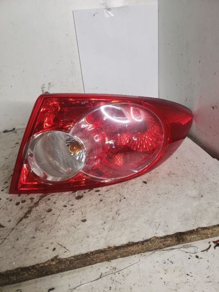 03-05 MAZDA 6 Hatchback Passenger Tail Light Quarter Panel Mount 695974