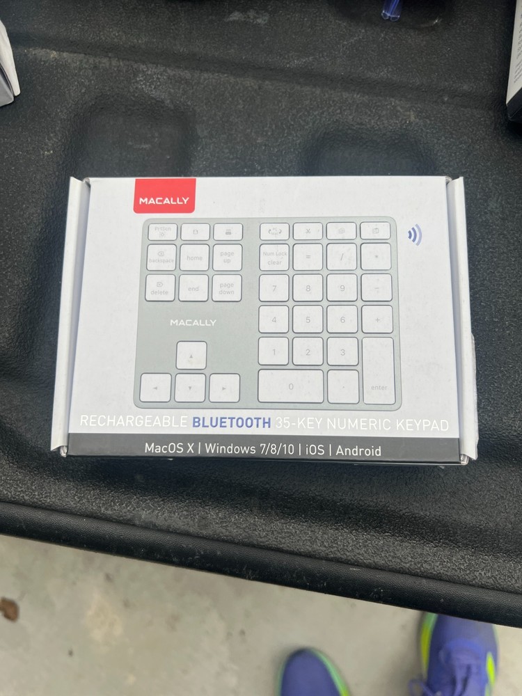 MACALLY 35-Key Bluetooth Numeric Keypad Rechargeable Silver Fast Free Shipping