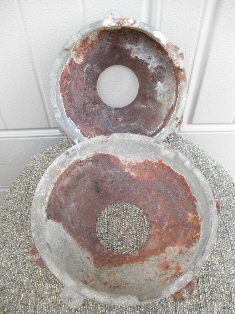 Set of 1941 Studebaker Champion, Commander, President Headlight Buckets #274275