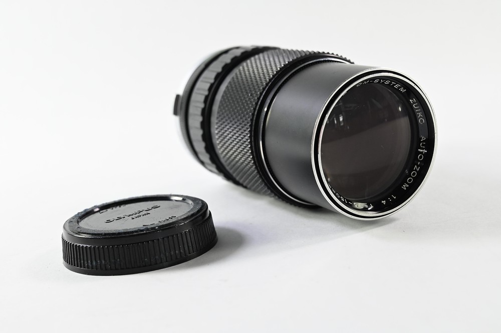 Olympus OM-System 75 - 150mm f4 Zuiko  Auto-Zoom Lens #G465