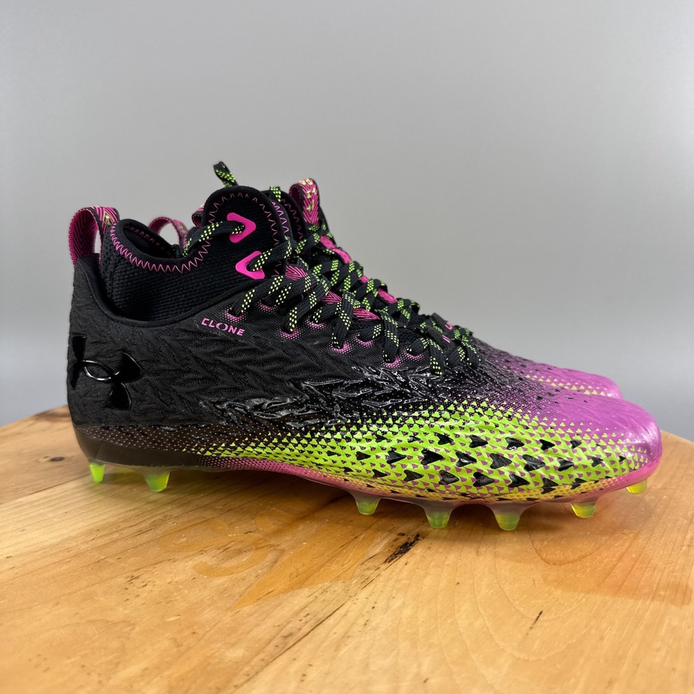 Under Armour Spotlight Clone 3.0 MC Mens Size 11  Football Cleats World Tour NEW