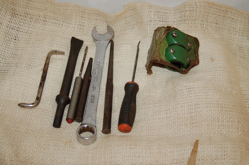 TOOL LOT SEE ALL PICS PORTER CABLE BAG HEX SOCKETS MULTI TOOL PUNCHES PICK WRENC