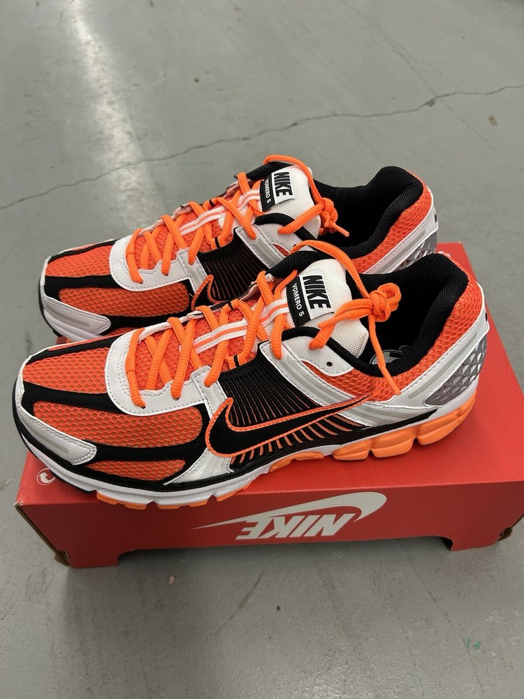 Nike Men's Zoom Vomero 5 Orange Black White FB9149-800 Size 11  No Box Lid