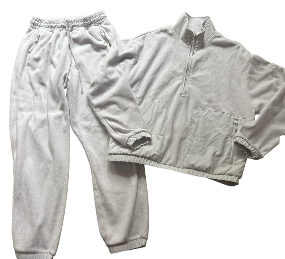 VUORI Aspen Half Zip Pullover & Joggers Set Size S Salt Polartec Gym Lounge Excellent Condition